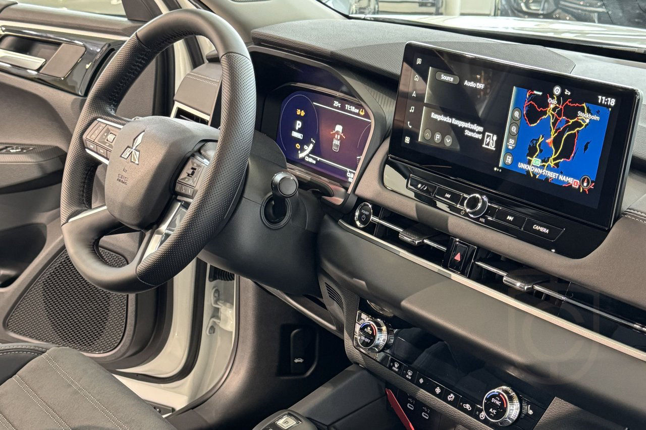 Mitsubishi Outlander Invite PHEV