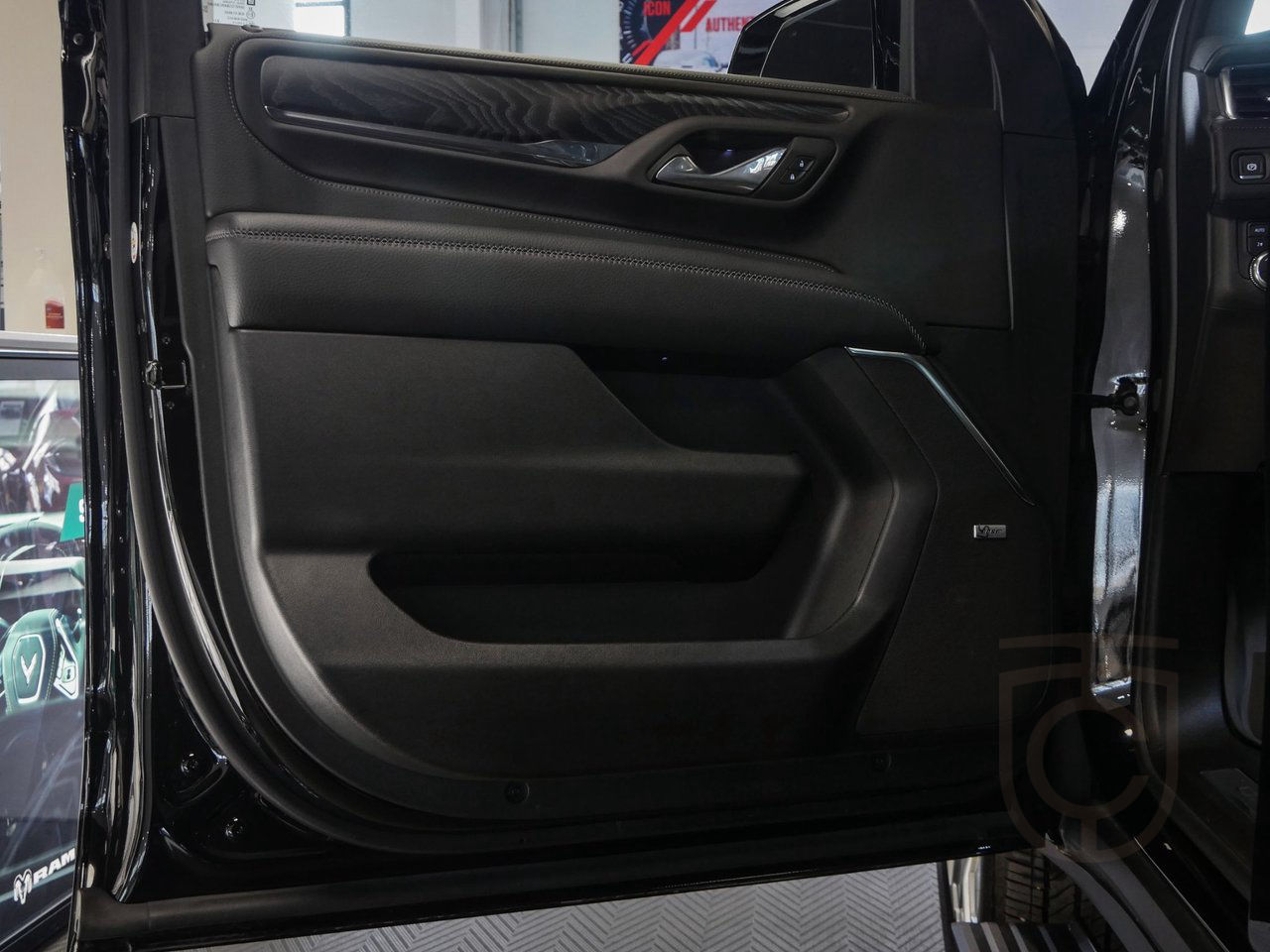 GMC Yukon DENALI RESERVE 6.2 V8 E85 2