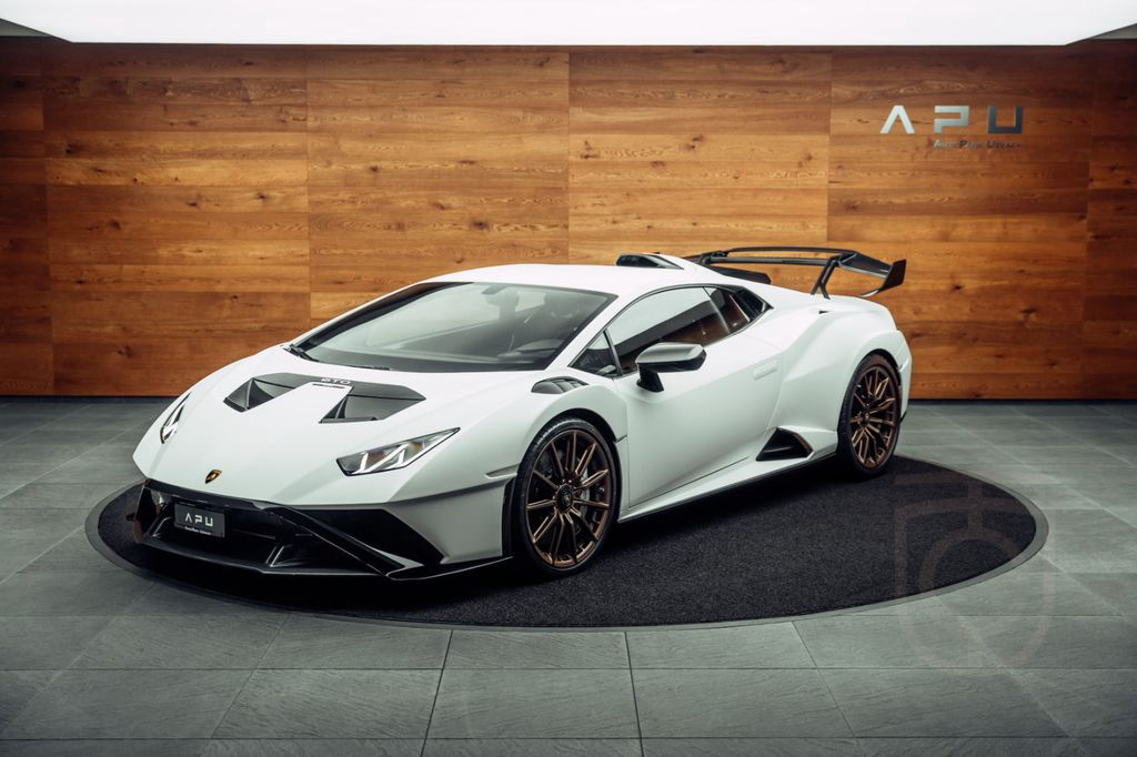 Lamborghini Huracán STO