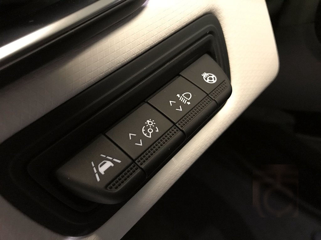 Renault Clio Intens 1,6 140hk Hybrid E-TEACH 5-dörrars