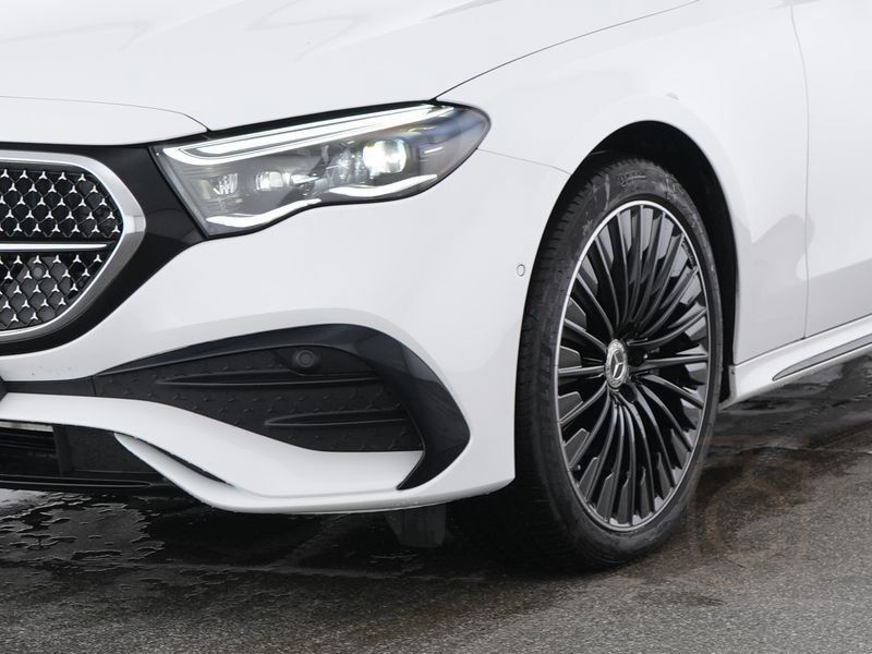 Mercedes-Benz E 300 de 4M AMG Prem+ AIRMATIC Massage HAL €110k