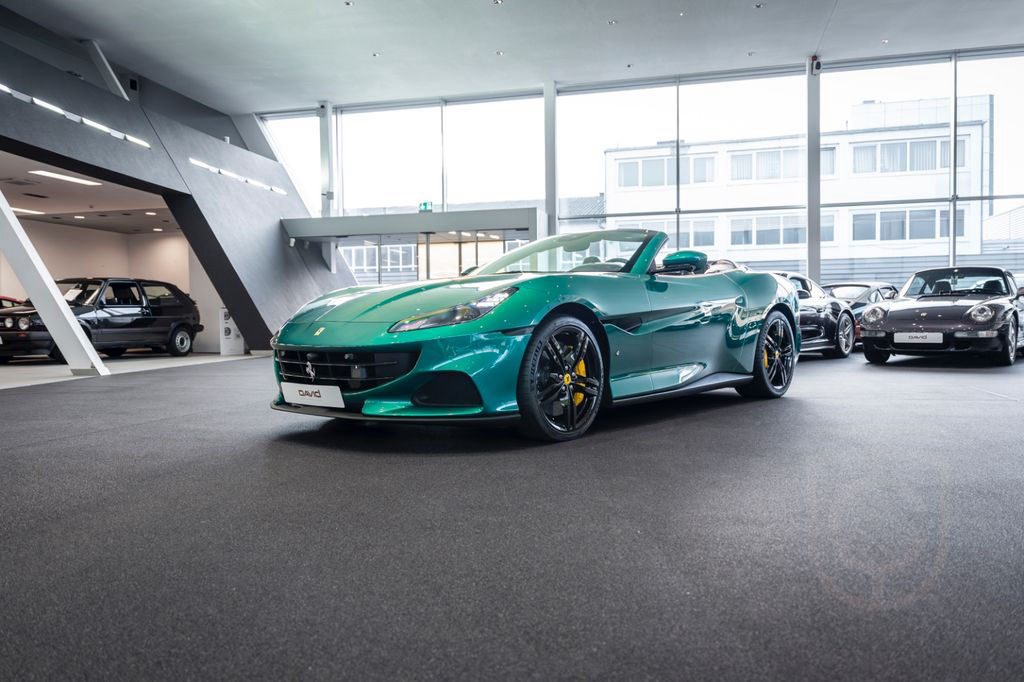 Ferrari PORTOFINO M * VERDE PINO * Disp.*Daytona*JBL*LED