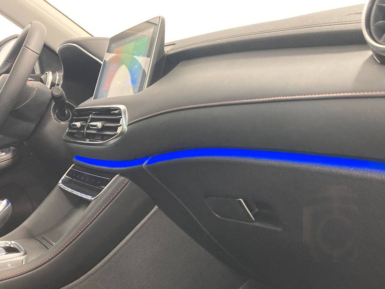 MG EHS PLUG-IN HYBRID LUXURY