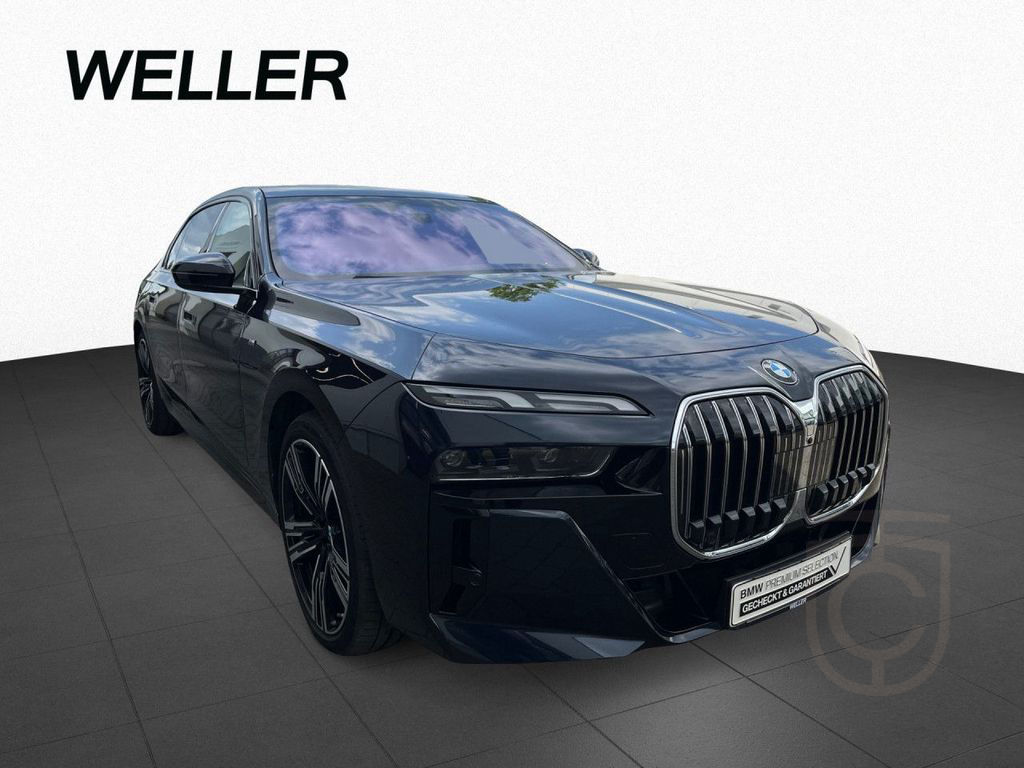 BMW 740d xD M Sport Fond-Ent SkyL AutobahnA StHz 21"