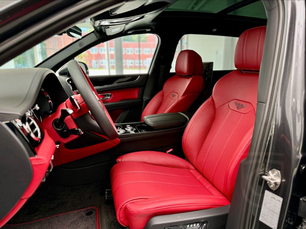Bentley Bentayga 4.0 V8 EWB 4WD Autom.