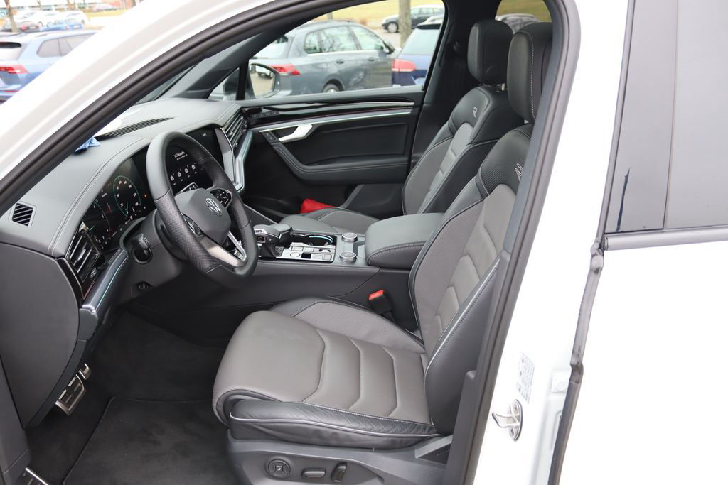 Volkswagen Touareg R-Line 3.0 BlackSty Allrlenk Nacht Luftf