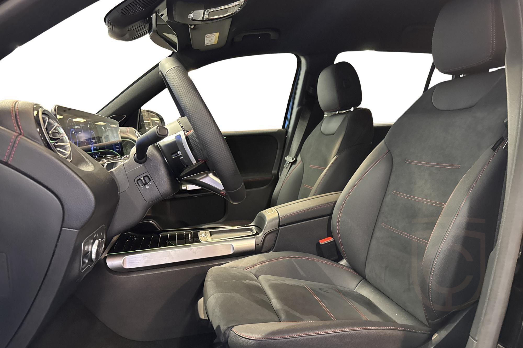 Mercedes-Benz EQB 300 4MATIC