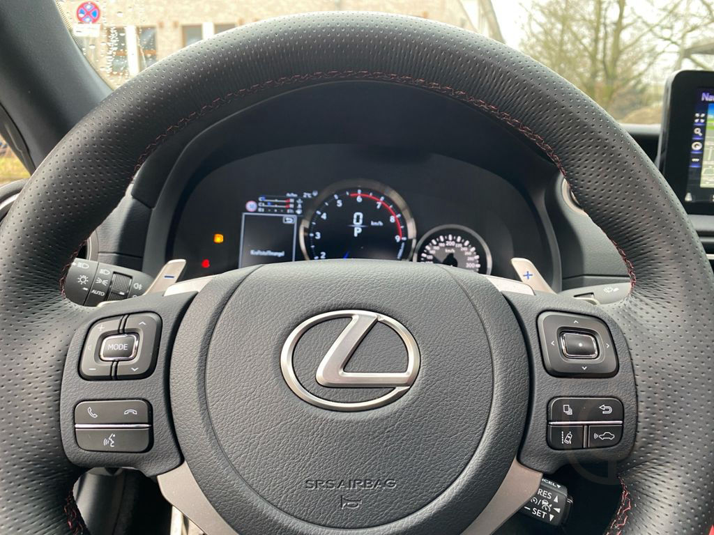 Lexus RC F Advantage *V8 Saugmotor 464PS*Mark Levinson