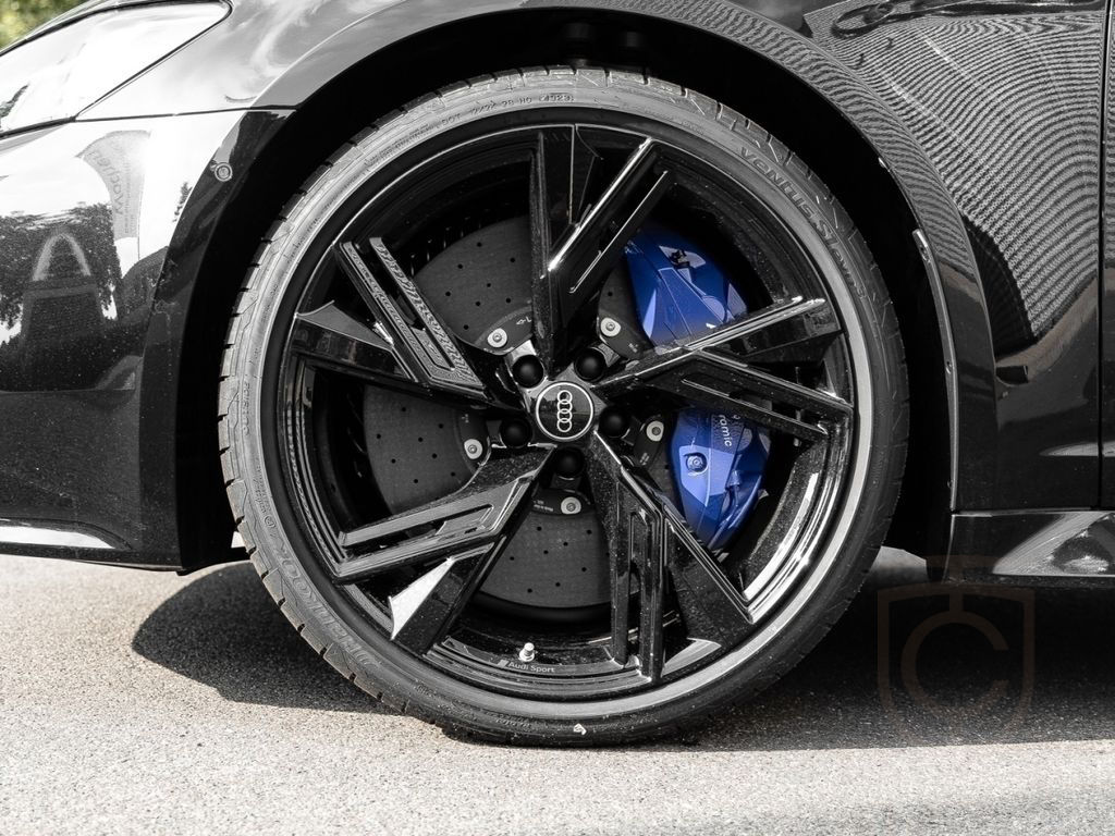Audi RS 6 Avant 441(600) tiptronic NAVI PANO LED LM