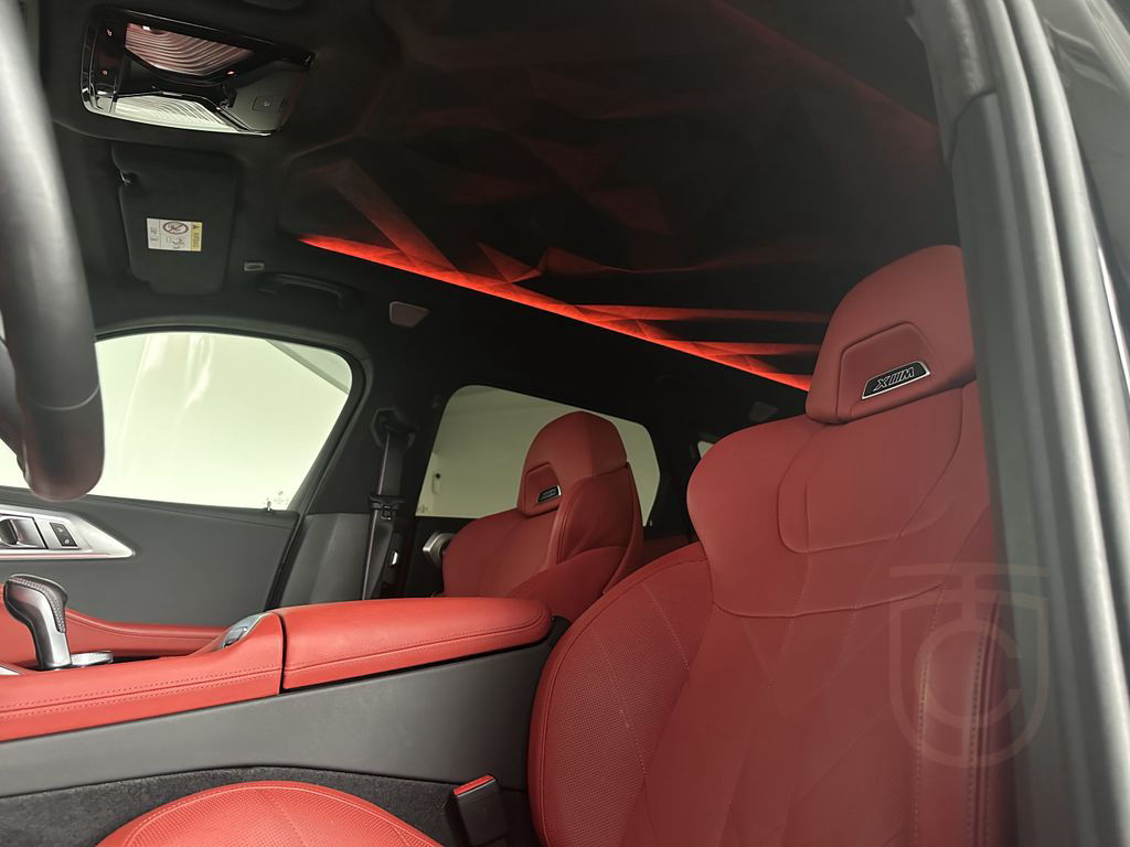 BMW XM 50e SOFT|AHK|LASER|B&W|MASSAGE|360°|ORANGE