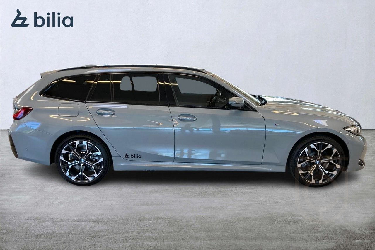BMW 330e xDrive Touring