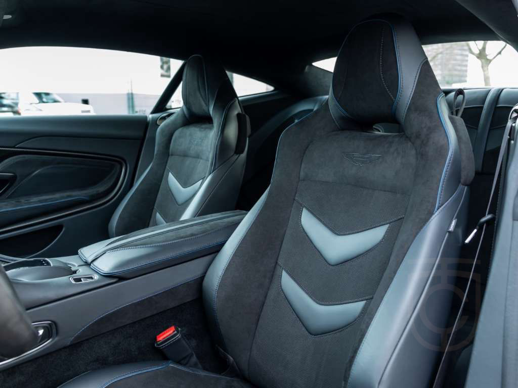 Aston Martin DBS Q Seychelles Blue*Alcantara Black