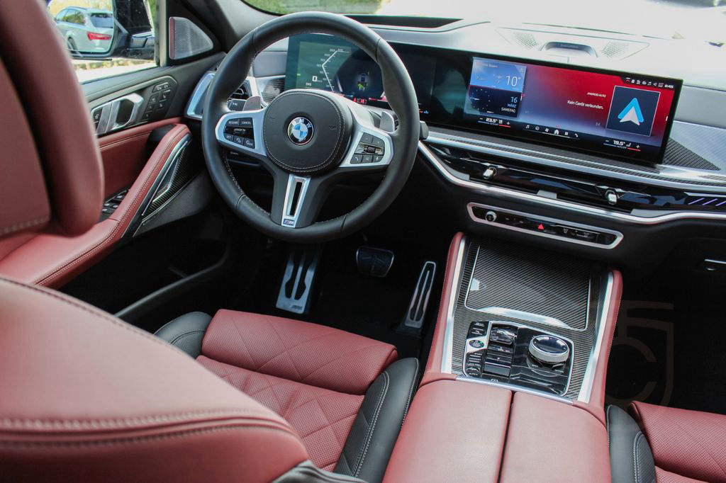 BMW X6 M60 i xDrive / STANDHEIZUNG / B&W / TRAVEL