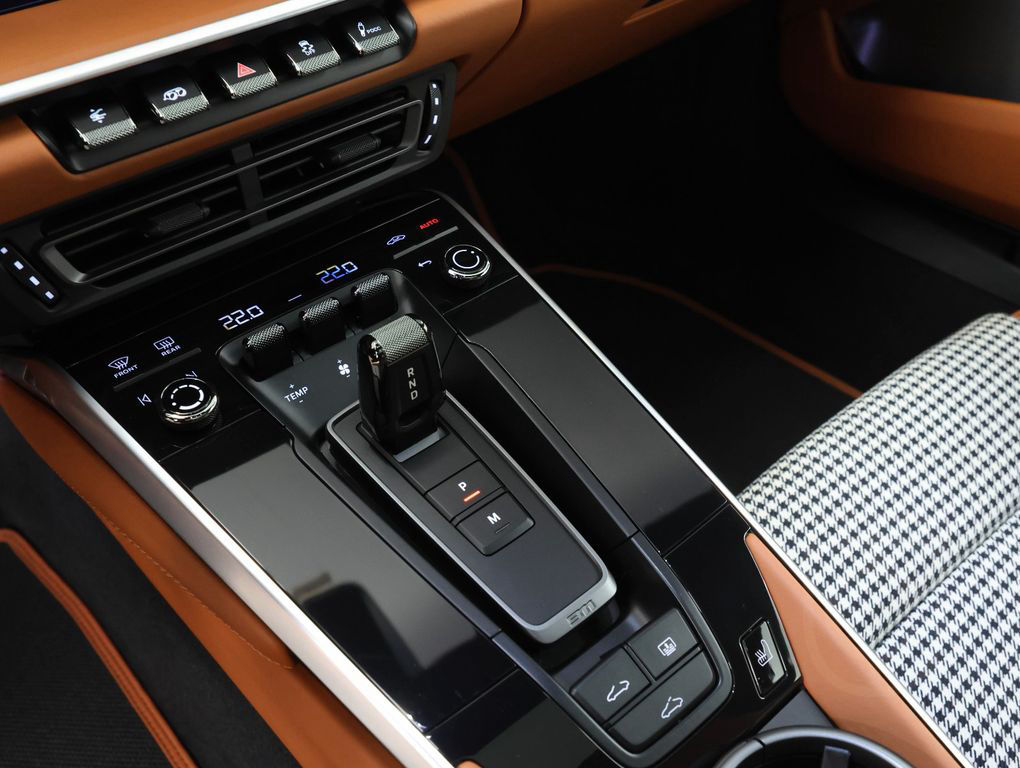 Porsche 911 Turbo S / Heritage Design Classic package