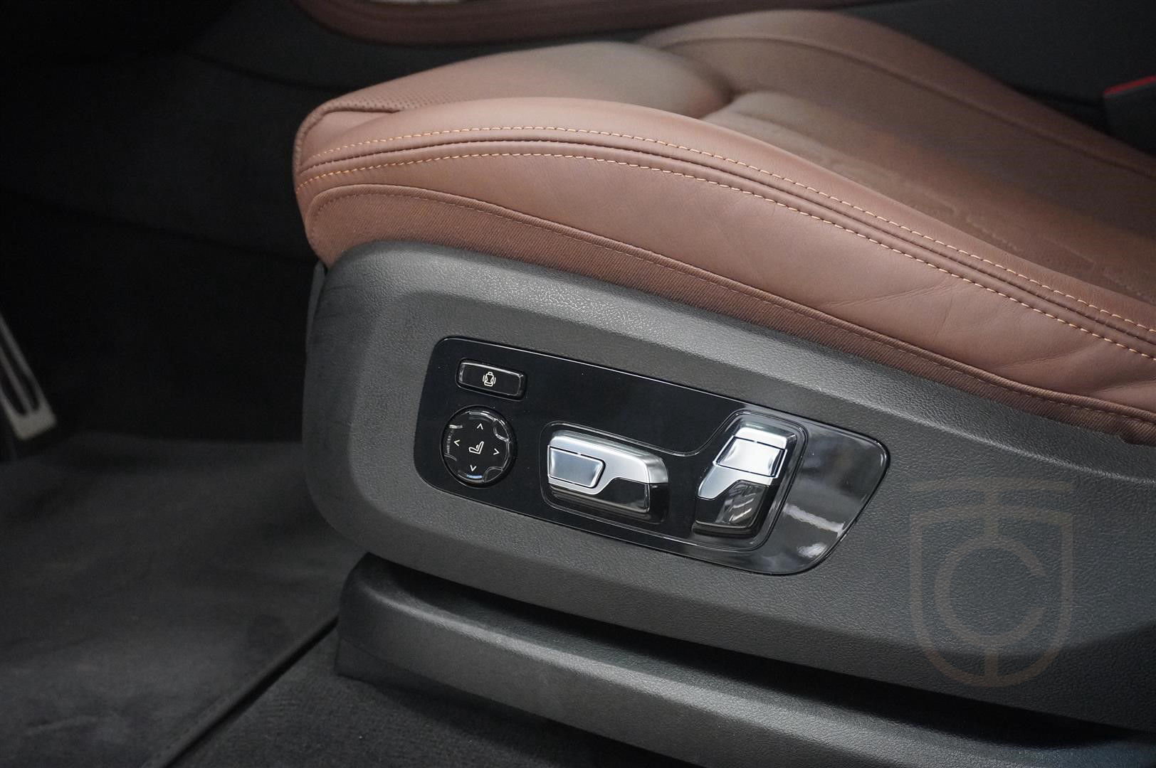 BMW X7 M60i xDrive