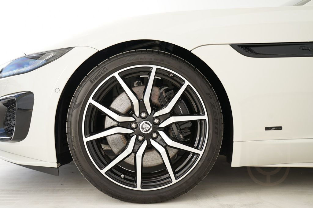 Jaguar F-Type ZP Edition P575 AWD Coupé ZP 1 of 4