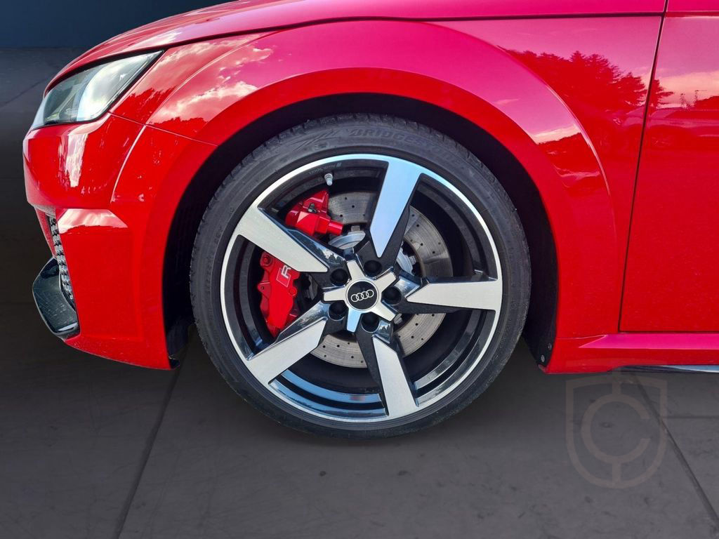 Audi TT RS quattro RS-Dämpf-Regl. RS-Abgas SideAssist