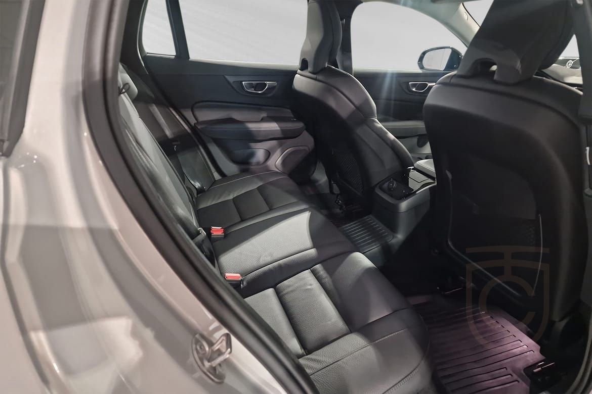 Volvo V60 T6 Plus Dark