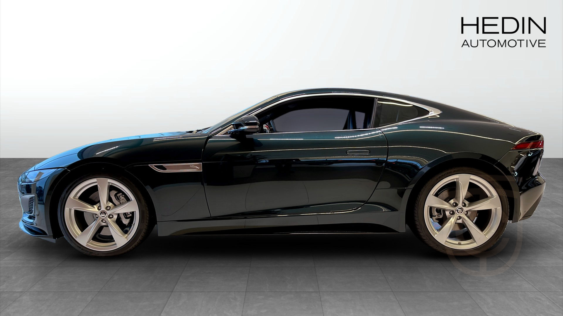 Jaguar F-Type P300