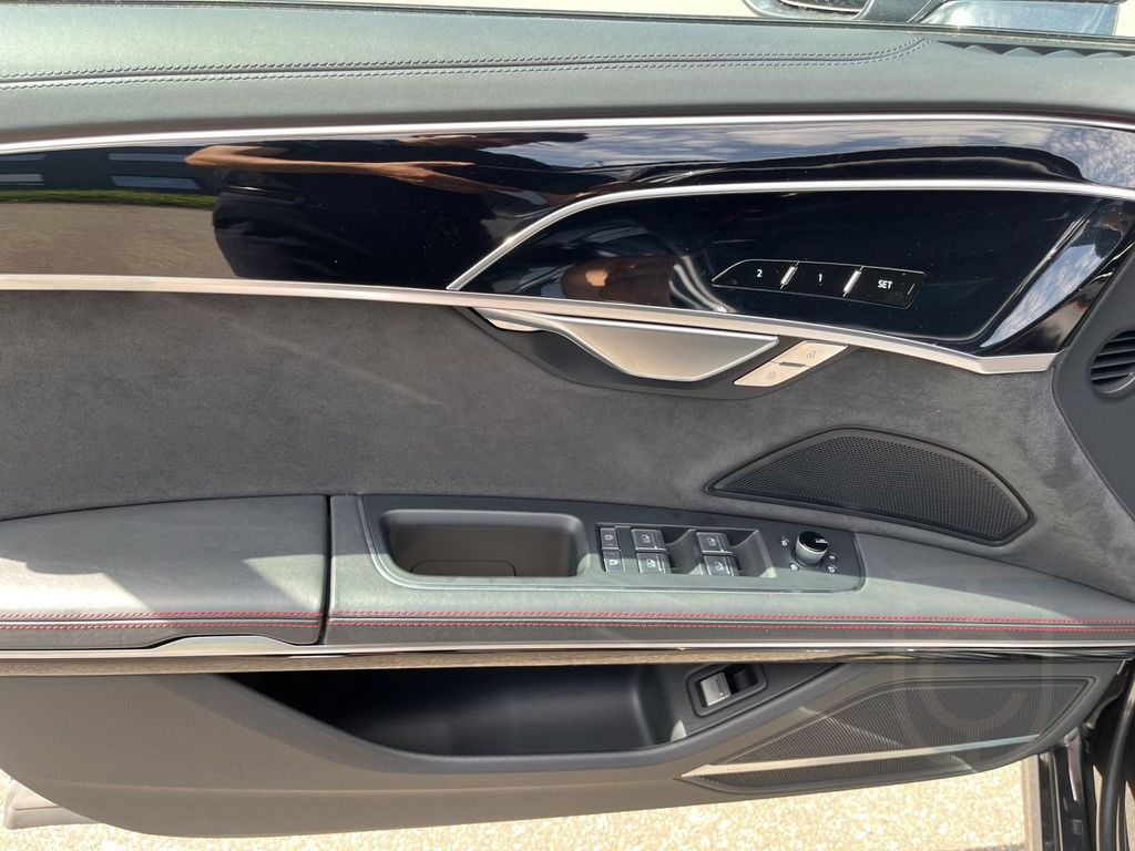Audi S8 TFSI MATRIX PANO STANDH UPE: 185.000,-¿