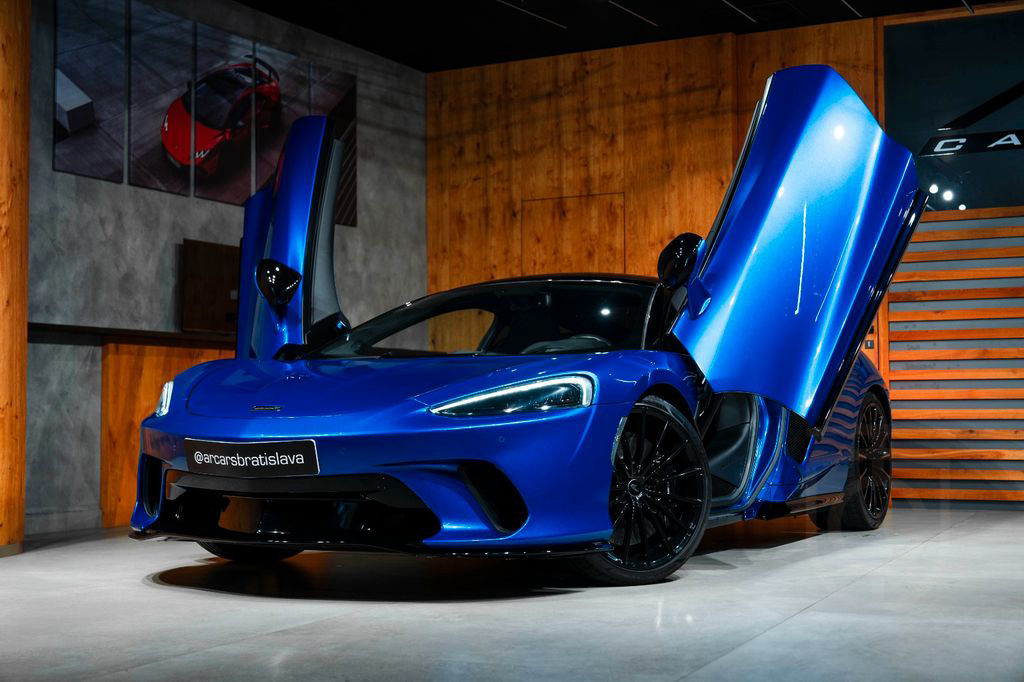 McLaren GT | WARRANTY | B&W | CARBON | LIFT | SERVICE 25