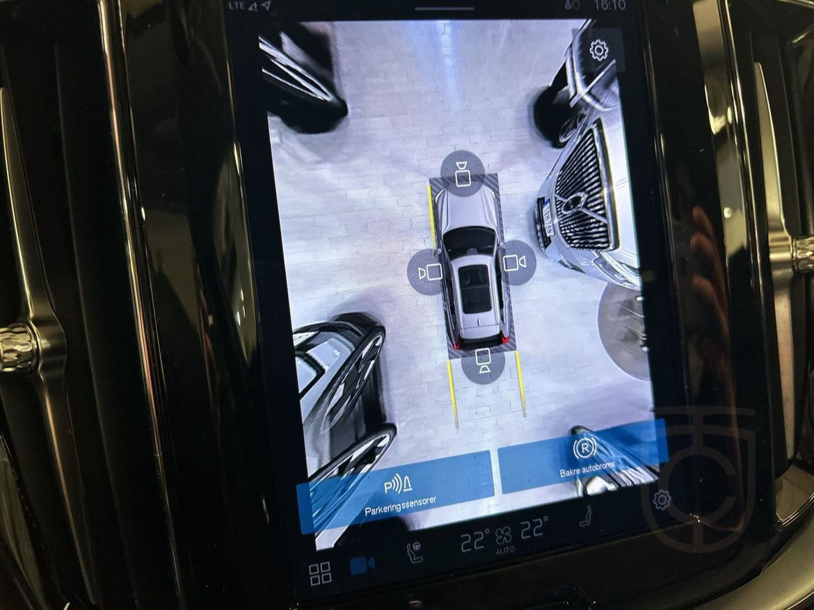 Volvo XC60 Recharge T6 II Core Edition