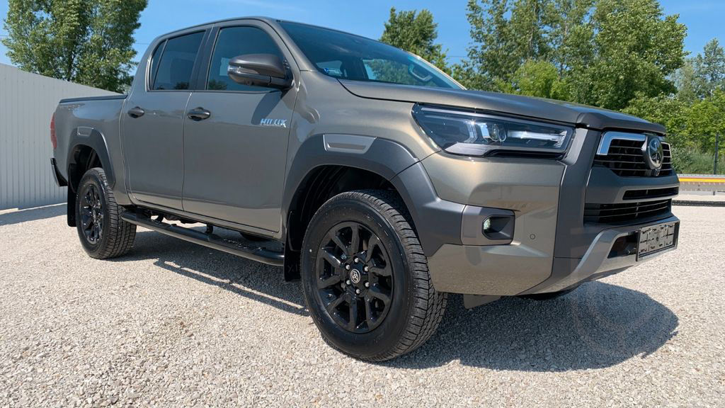 Toyota Hilux 2.8 D-4D 4X4 INVINCIBLE MY25,NET. EXPORT