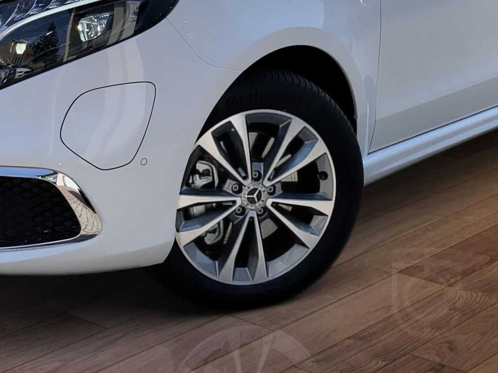 Mercedes-Benz EQV 300 Extralang SpurW KlimaA Navi Burmester