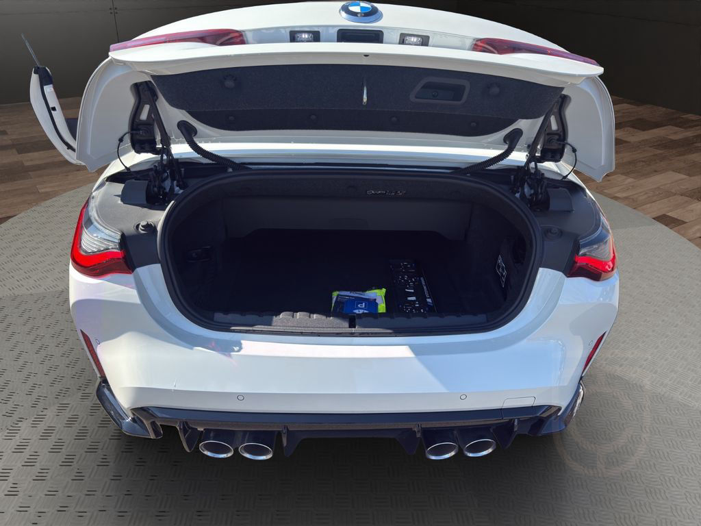 BMW M4 Baureihe M4 Cabrio G83 xDrive Competition