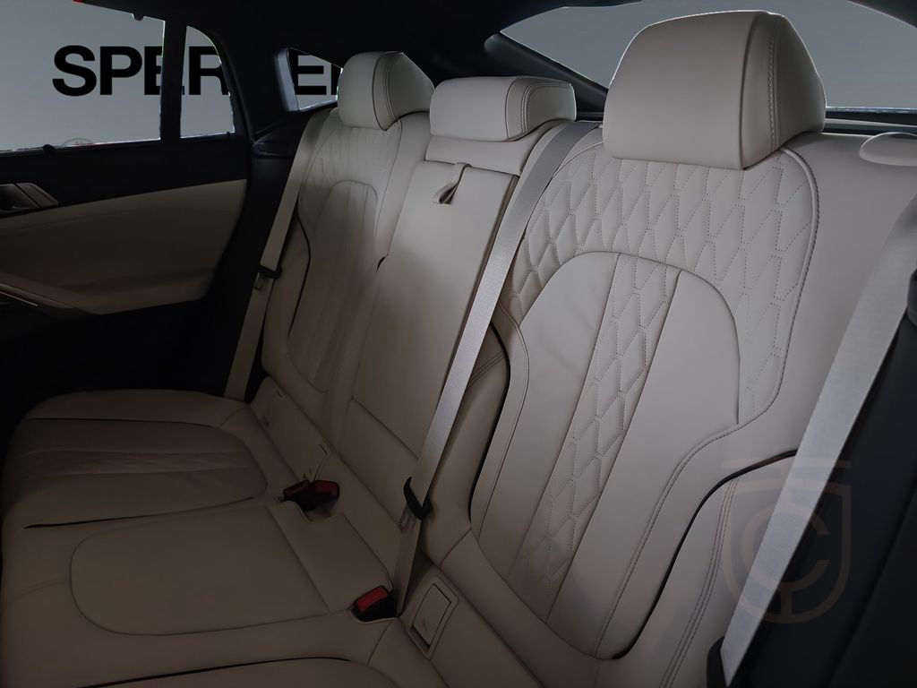 BMW X6 xDrive40i M Sportpaket*AHK*Panorama*Harman Ka