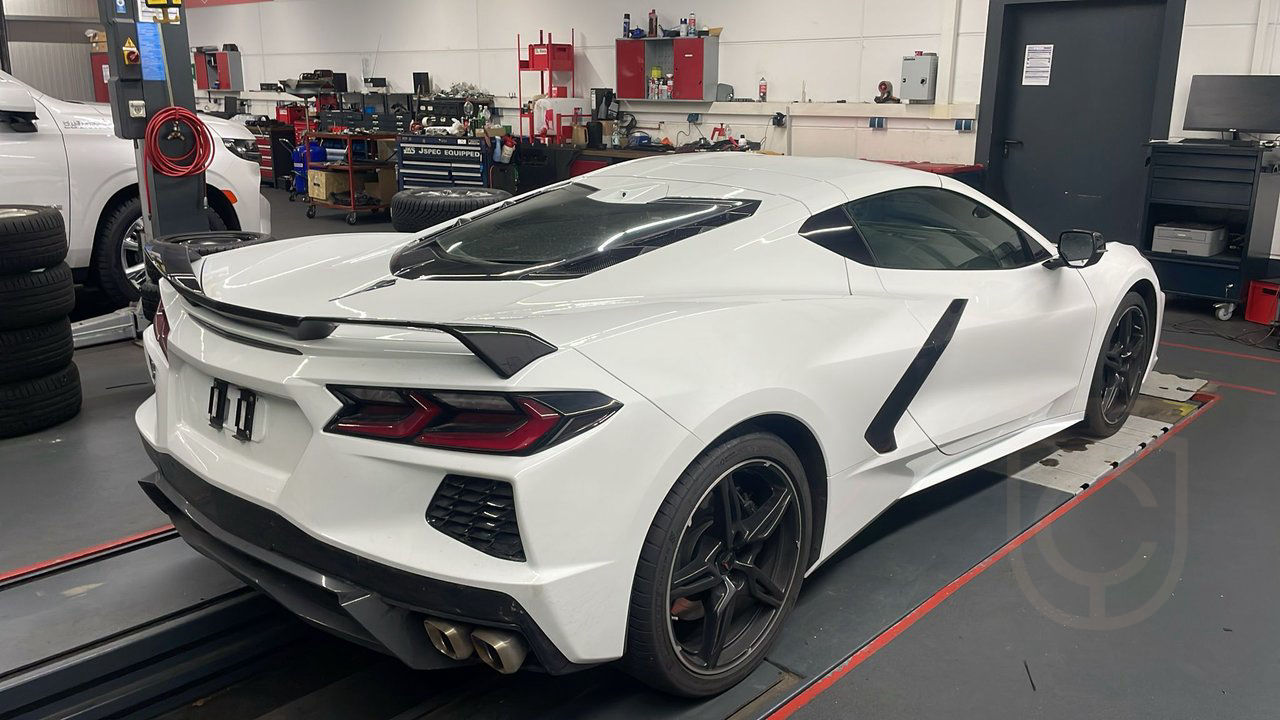 Chevrolet Corvette C8 LAUNCH EDITION EV BYTE