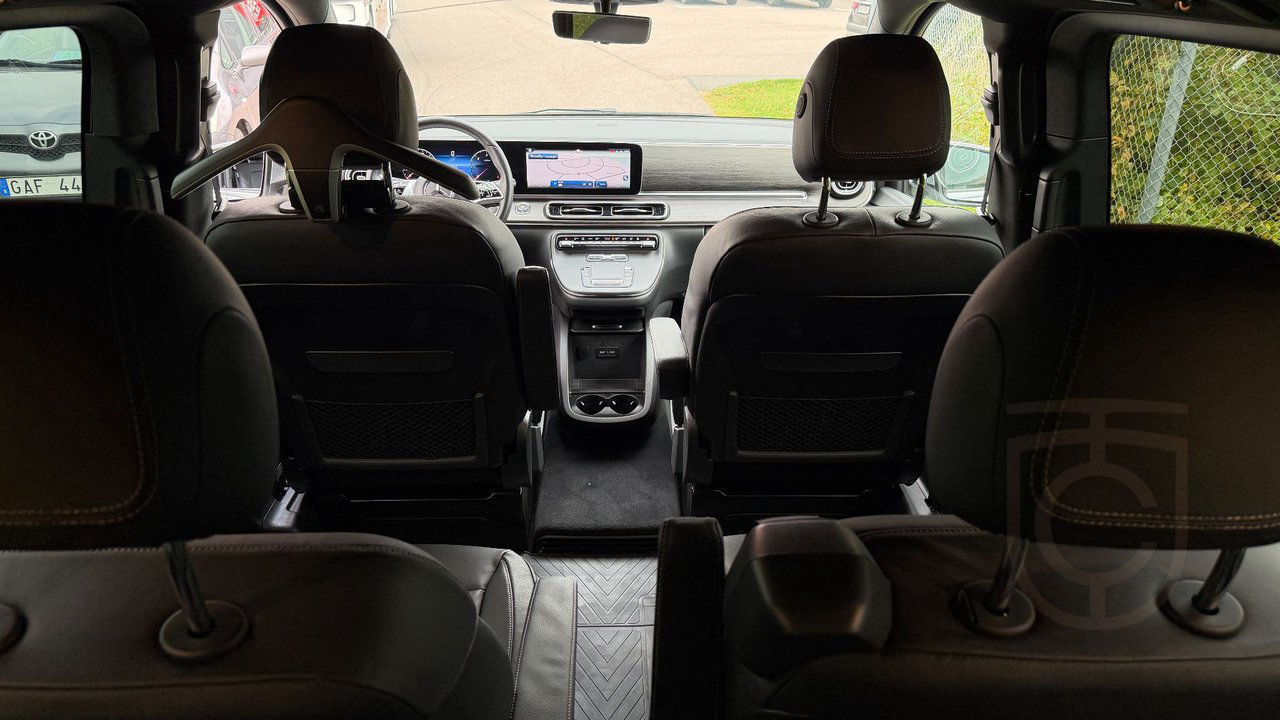 Mercedes-Benz V 300d 4MATIC 3.2t AMG Burmester 360