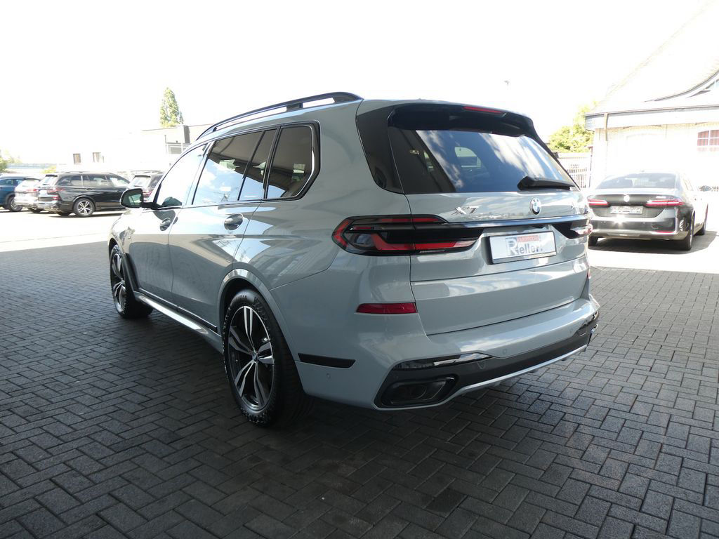 BMW X7 xDrive 40 i M Sport Panorama Head-Up