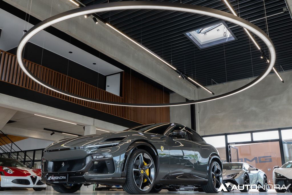 Ferrari Purosangue Carbon Lift Pano Matrix Massage