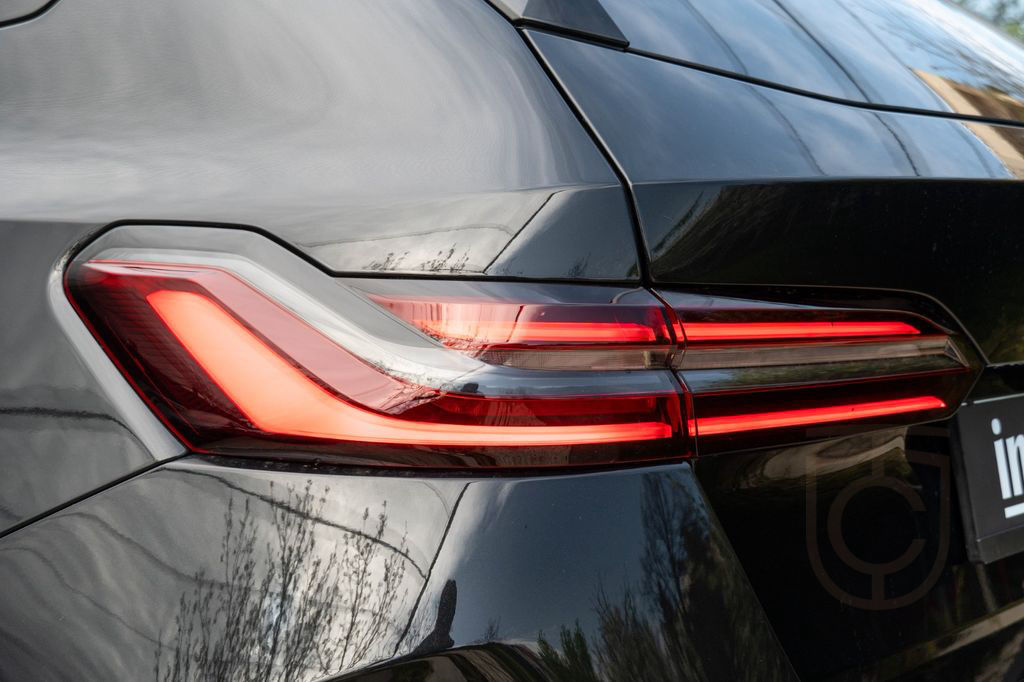 BMW M5 TOURING.DR.ASS.LED.PANORAMA.B&W.360°.AHK.