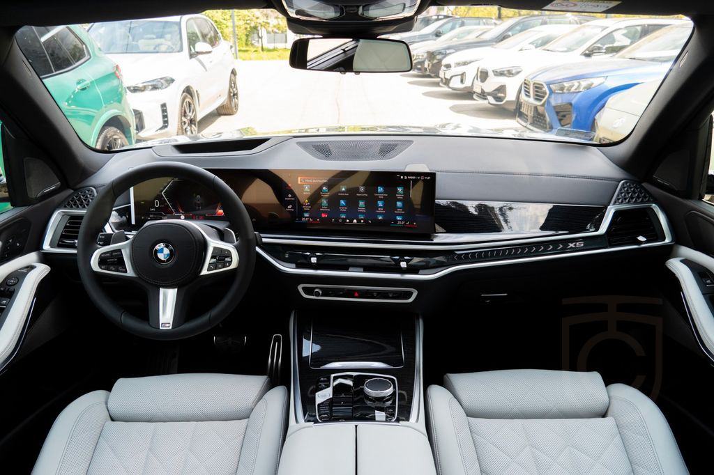 BMW X5 30d M SPORT.DR.ASS.PANO.LUFTF.H/K.360.AHK.22"
