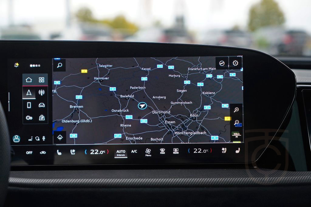 Audi SQ5 PANO LUFTFEDER TECH PRO MMI PRO STD.HZG AHK