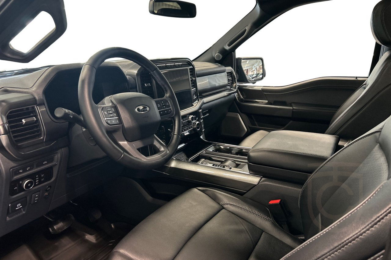 Ford F-150 5.0 V8 Lariat Supercrew Black Edition