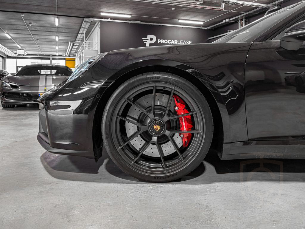 Porsche 992 911/992.2 CARRERA 4 GTS / FACELIFT MY2025 /