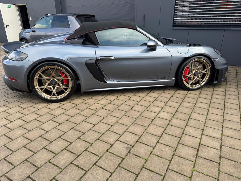 Porsche Boxster 718 RS Spyder