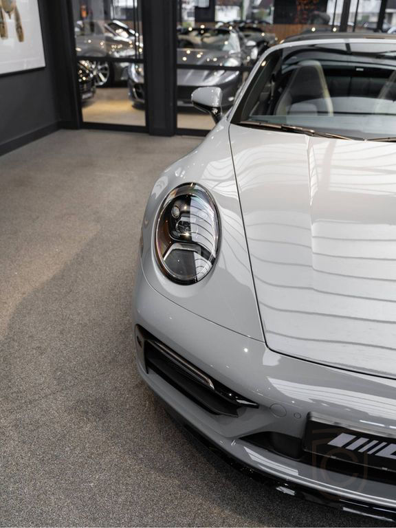 Porsche 992 992 Targa 4 Lift Carbon Bose 911 3.0 Targa 4