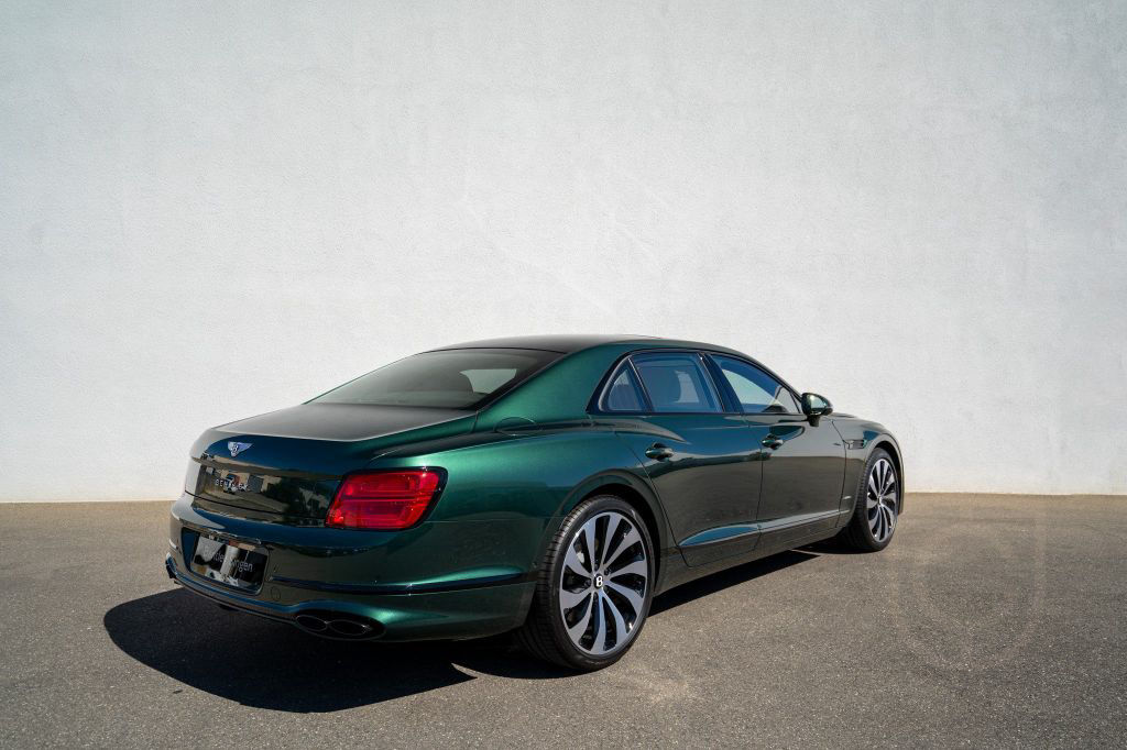 Bentley Flying Spur Azure V8 *Naim, Rotating Display*