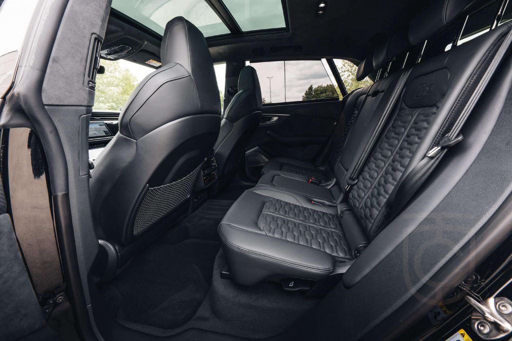 Audi RS Q8 Performance / New / Ceramic / Sunroof / Ma
