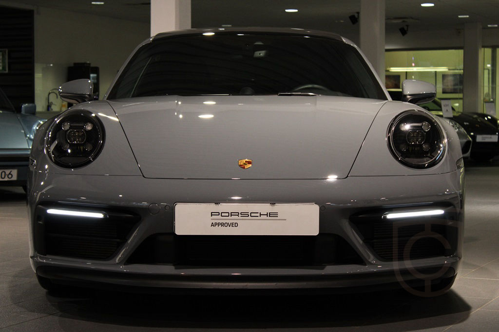 Porsche 911 Carrera GTS