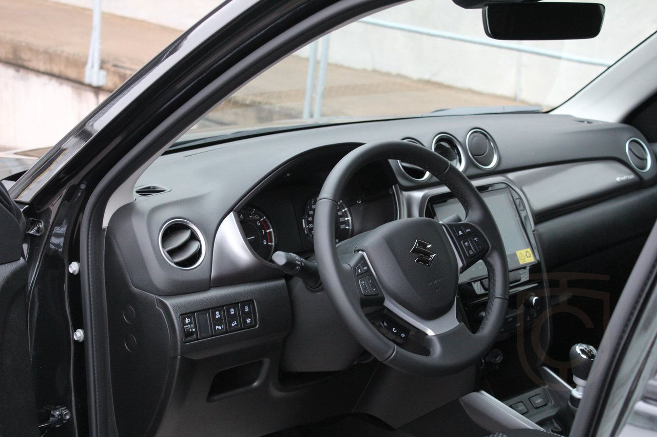 Suzuki Vitara Hybrid Select 4WD