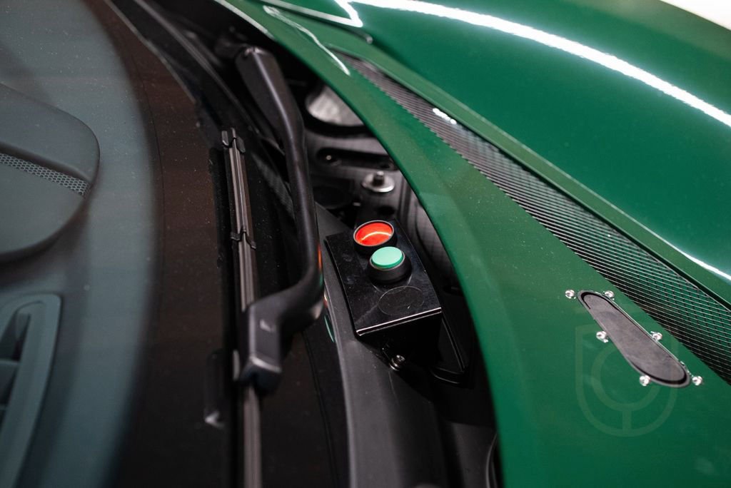 Lotus Emira GT4 RACECAR