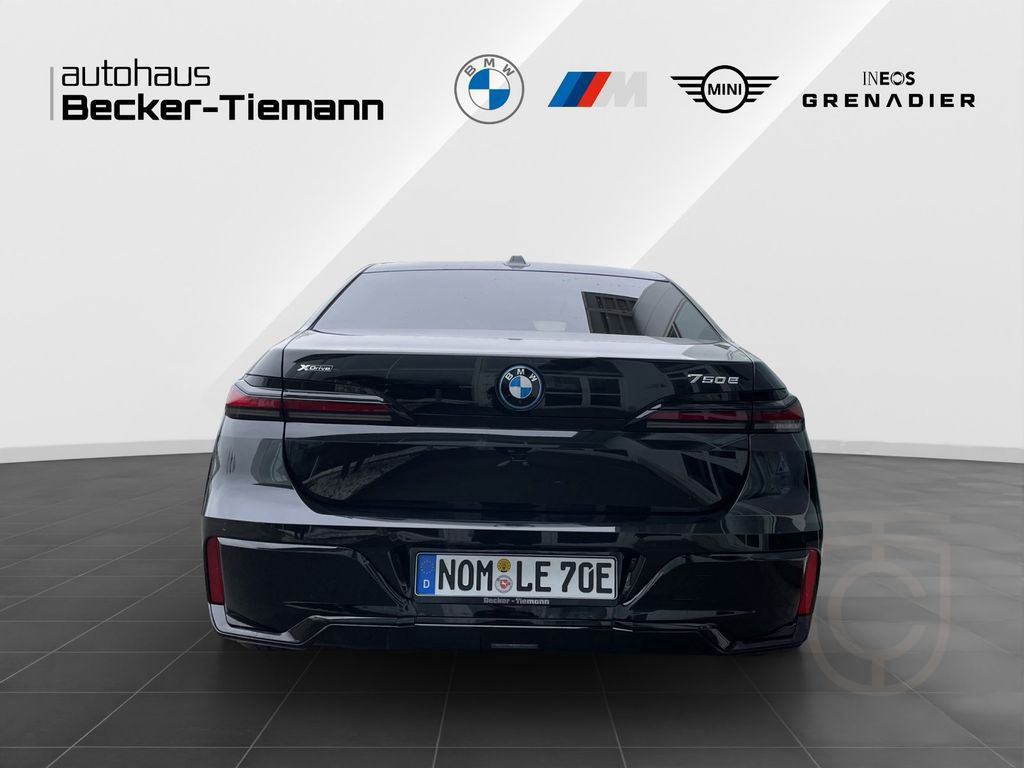 BMW 750e xDrive UPE 180.940,- € #exclusive