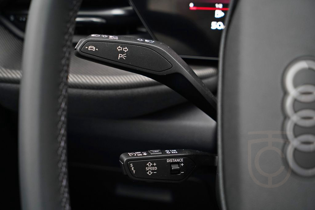 Audi SQ5 PANO LUFTFEDER TECH PRO MMI PRO STD.HZG AHK