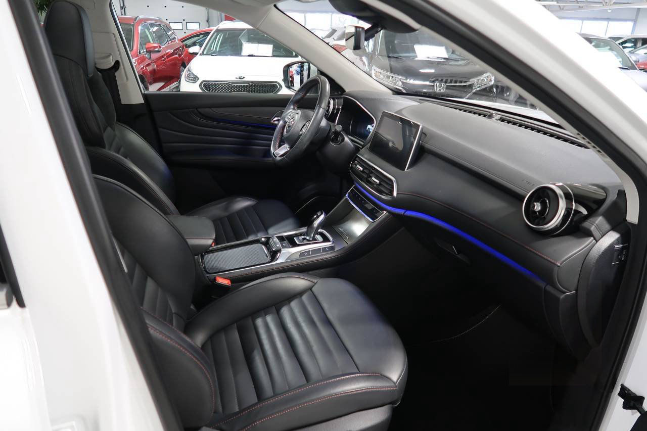 MG EHS PLUG-IN HYBRID LUXURY