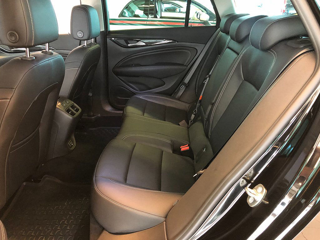 Opel Insignia kombi business  200hk aut *låg skatt*